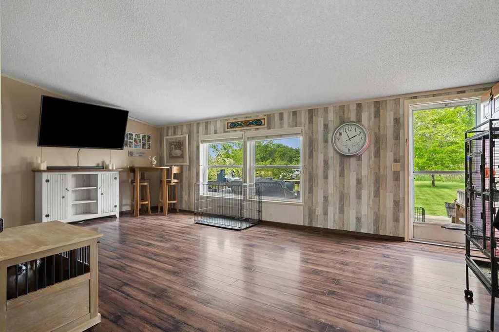 721 Clarendon Road Butler Township MI 49082