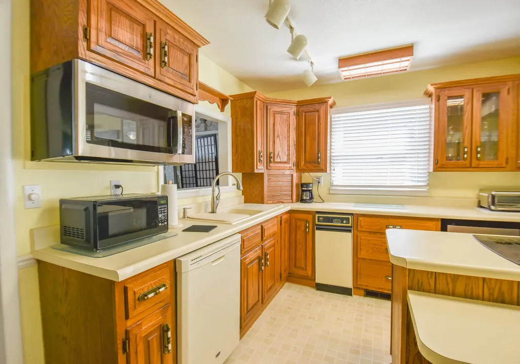 1075 Kope-kon Road Kinderhook Township MI 49036
