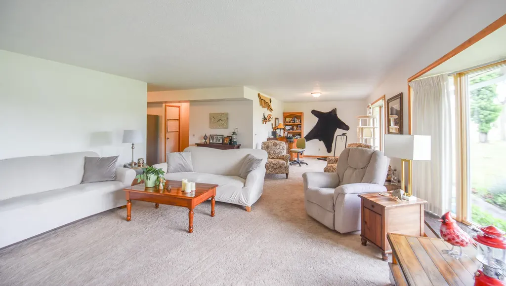 8391 Old Us 27 S Fredonia Township MI 49068