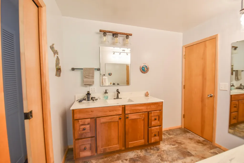 8391 Old Us 27 S Fredonia Township MI 49068