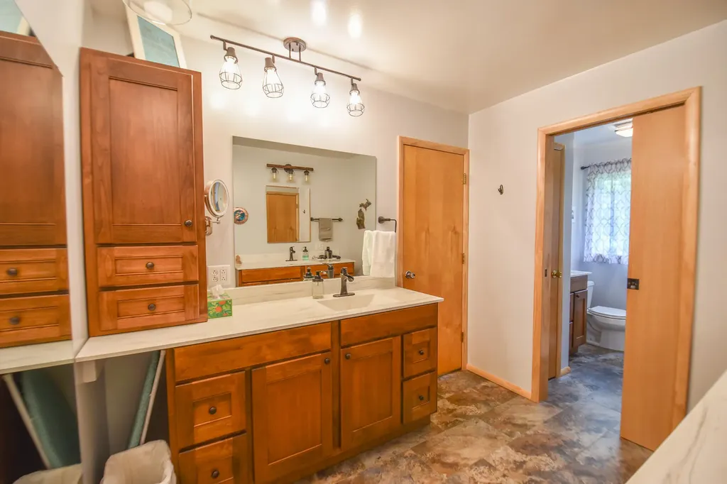 8391 Old Us 27 S Fredonia Township MI 49068