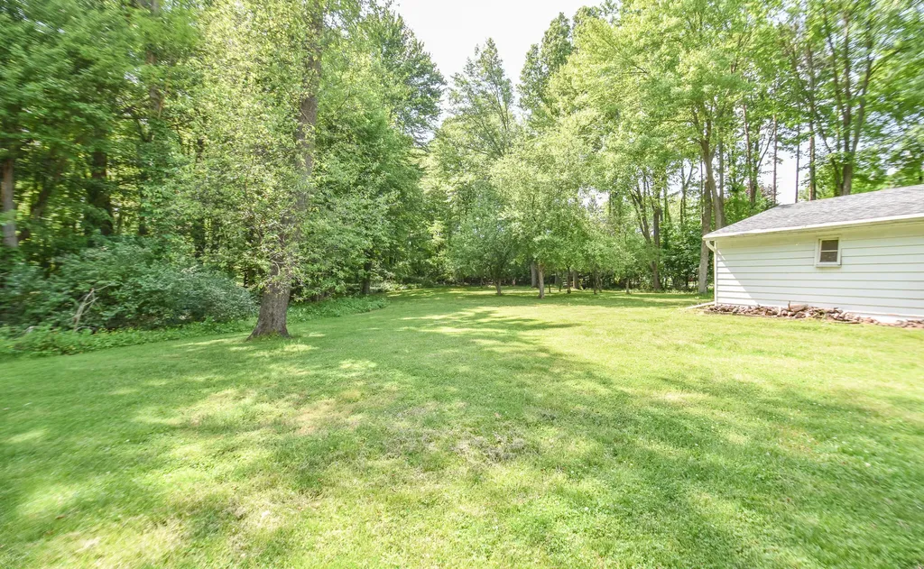 8391 Old Us 27 S Fredonia Township MI 49068
