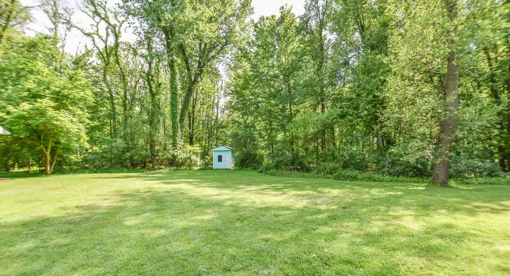 8391 Old Us 27 S Fredonia Township MI 49068