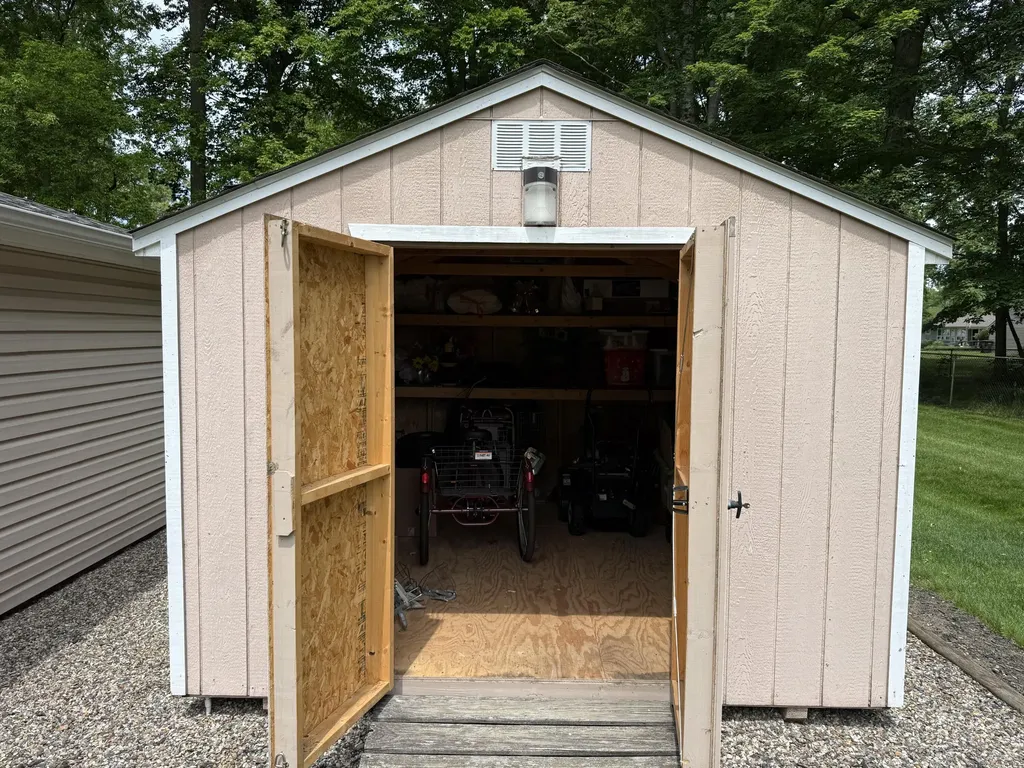 928 Hummingbird Lane Quincy Township MI 49082