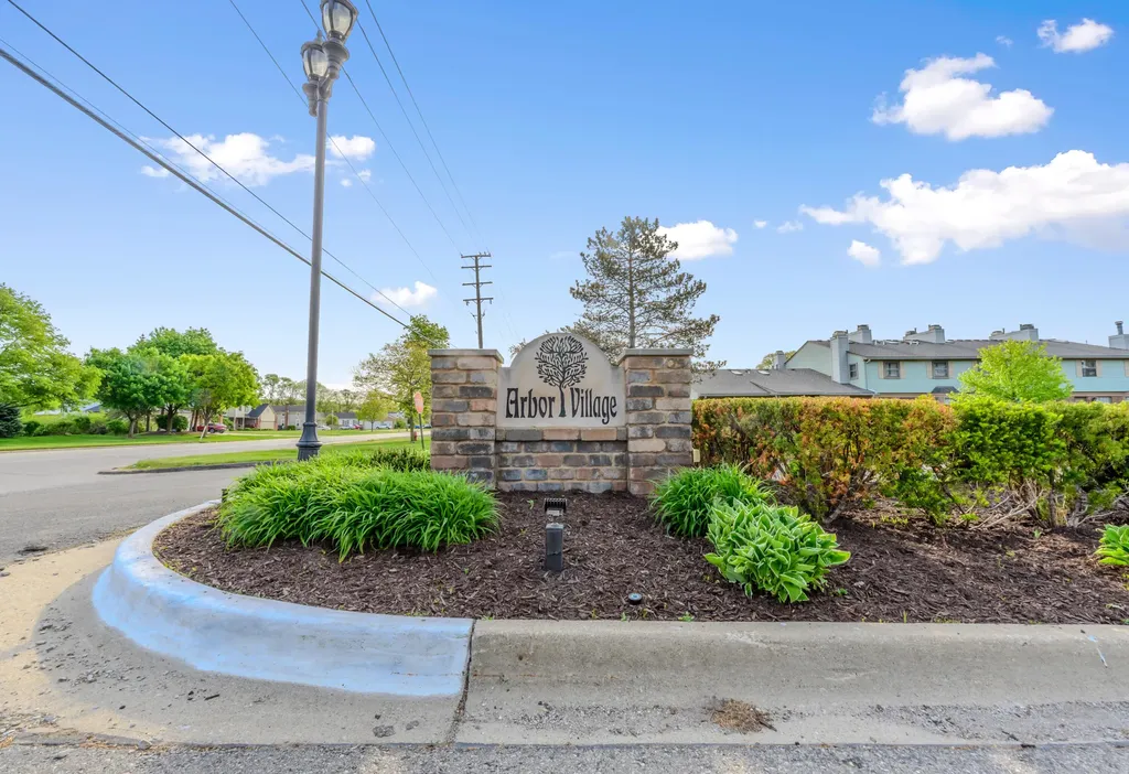1951 Arbor Way N Canton Charter Township MI 48188