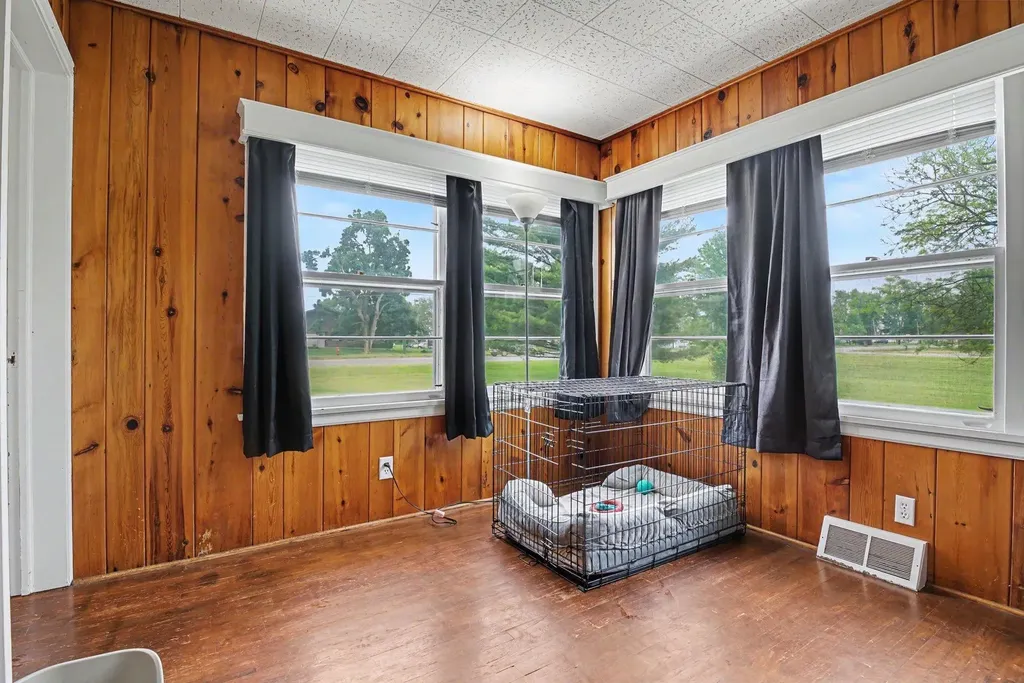604 E Chicago Road White Pigeon Village MI 49099