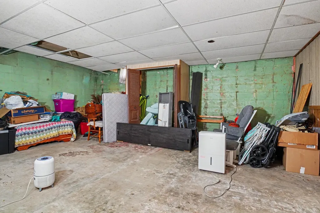 604 E Chicago Road White Pigeon Village MI 49099
