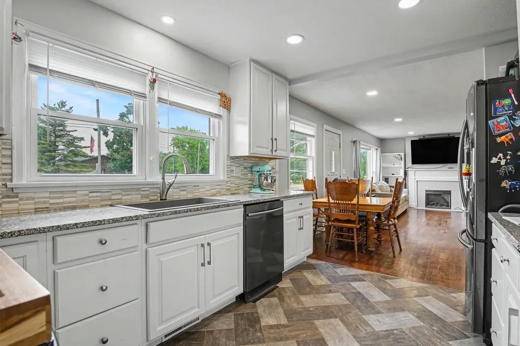 604 E Chicago Road White Pigeon Village MI 49099