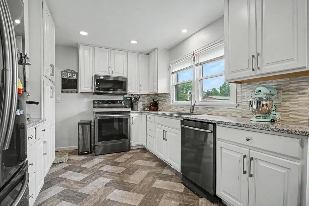604 E Chicago Road White Pigeon Village MI 49099