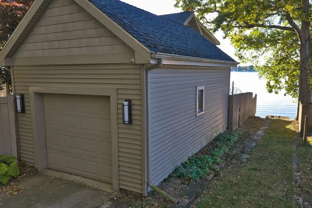 274 S Hawley Center Drive Girard Township MI 49036