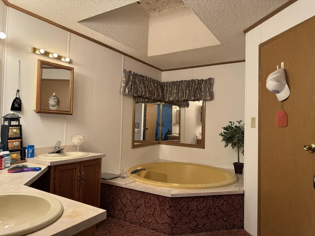 270 Kathy Drive Kinderhook Township MI 49036