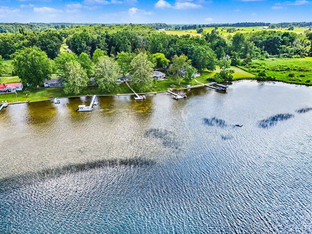 534 Fallen Oaks Drive Kinderhook Township MI 49036