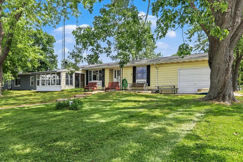 534 Fallen Oaks Drive Kinderhook Township MI 49036