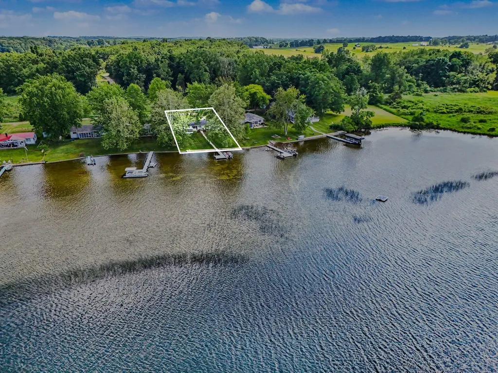 534 Fallen Oaks Drive Kinderhook Township MI 49036