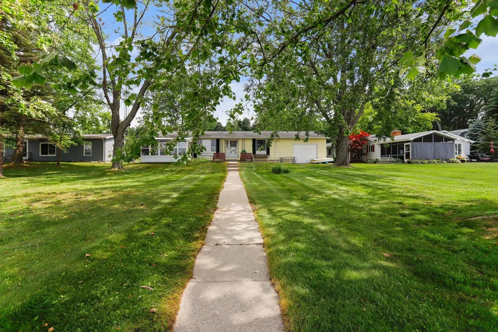 534 Fallen Oaks Drive Kinderhook Township MI 49036