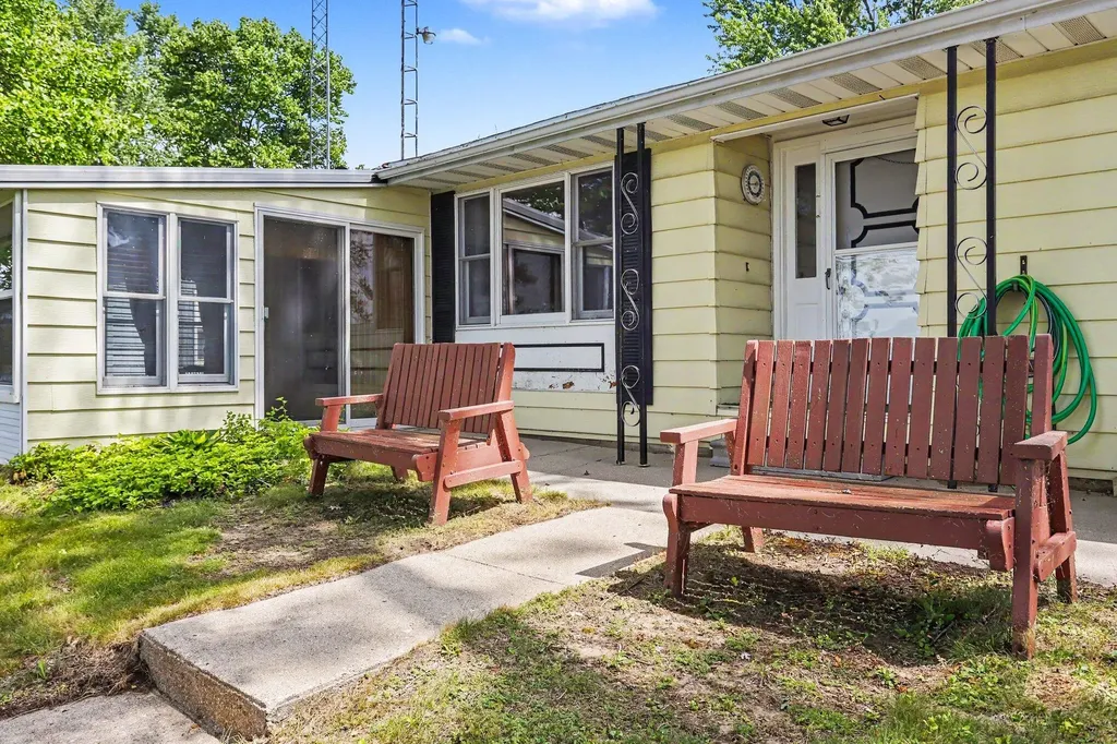 534 Fallen Oaks Drive Kinderhook Township MI 49036
