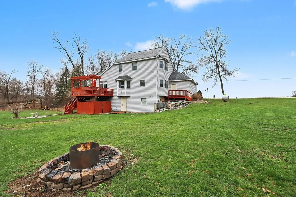 10881 Hoffman Road Fabius Township MI 49093