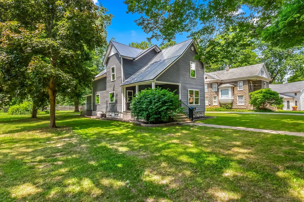 209 E High Street Union City Village MI 49094