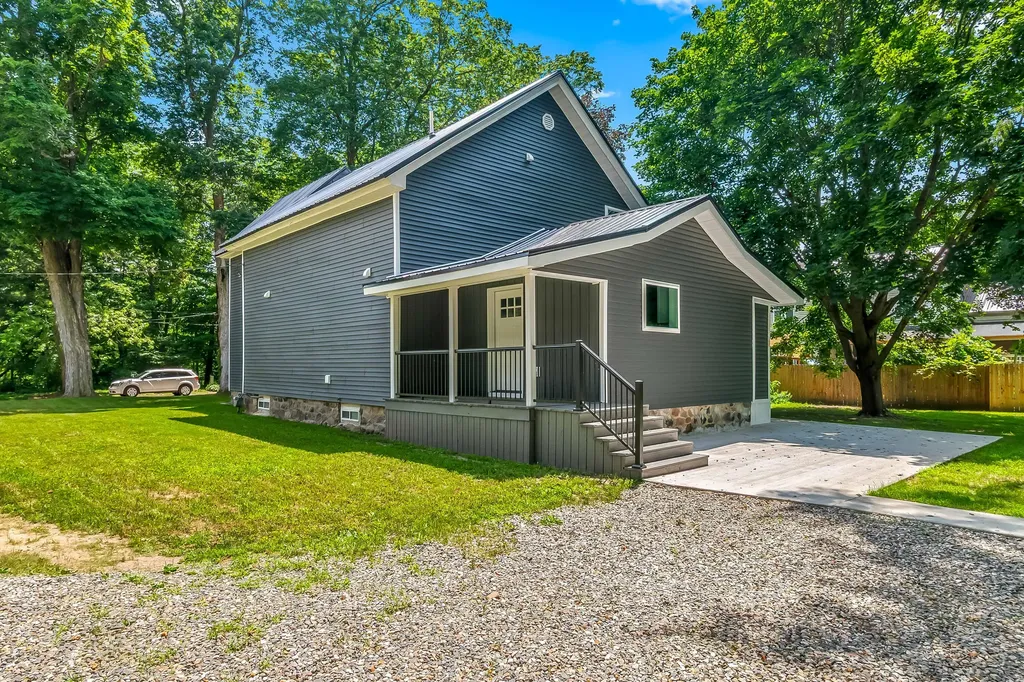 209 E High Street Union City Village MI 49094
