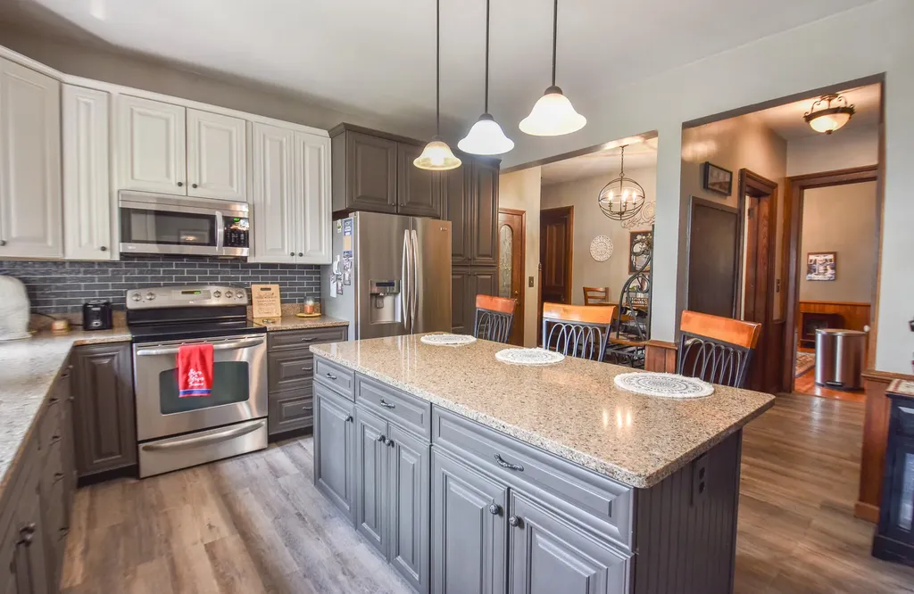115 W Silver Street Hillsdale City MI 49274