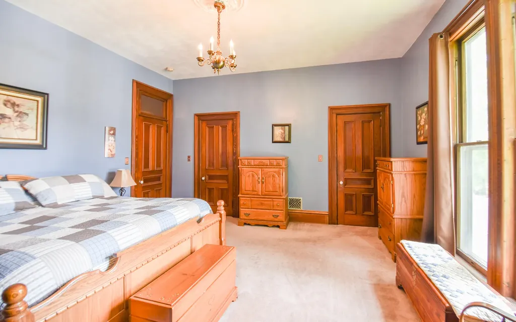 115 W Silver Street Hillsdale City MI 49274