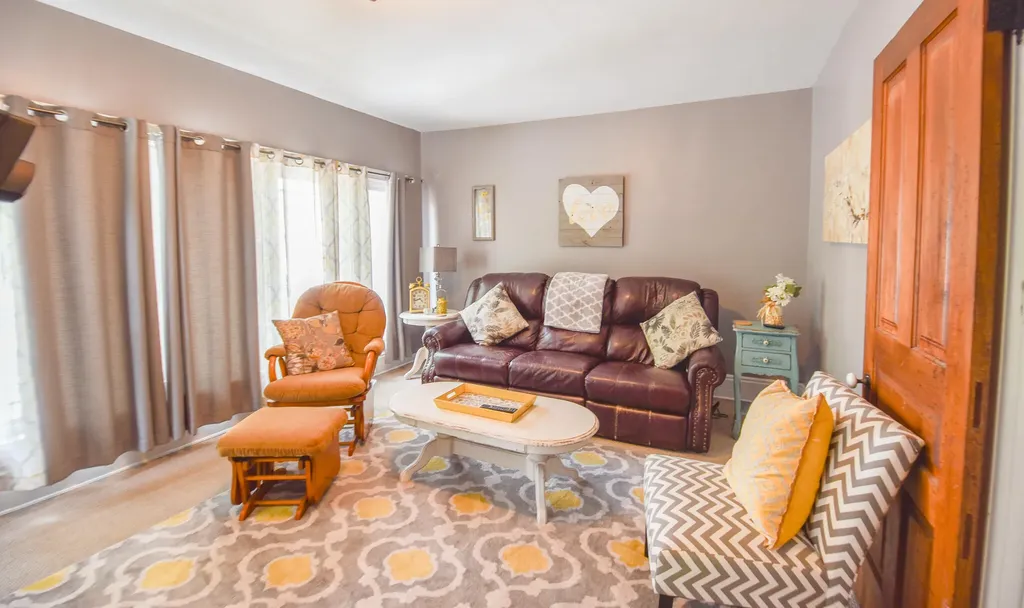 115 W Silver Street Hillsdale City MI 49274