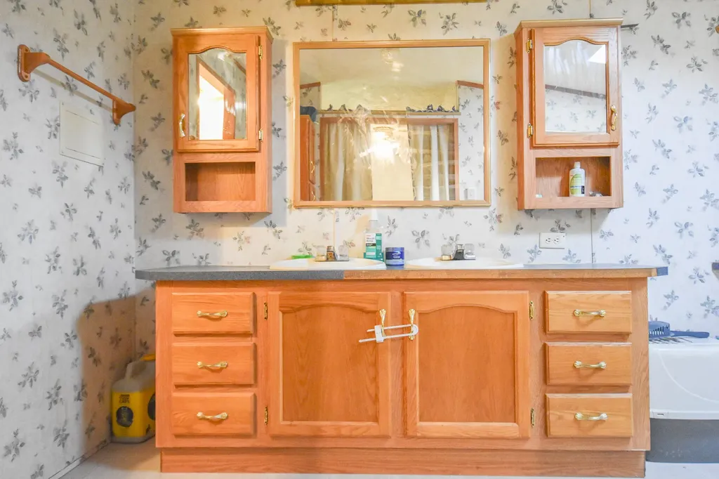 202 Northwood Beach Ovid Township MI 49036