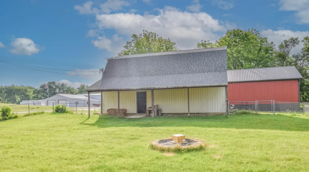 202 Northwood Beach Ovid Township MI 49036