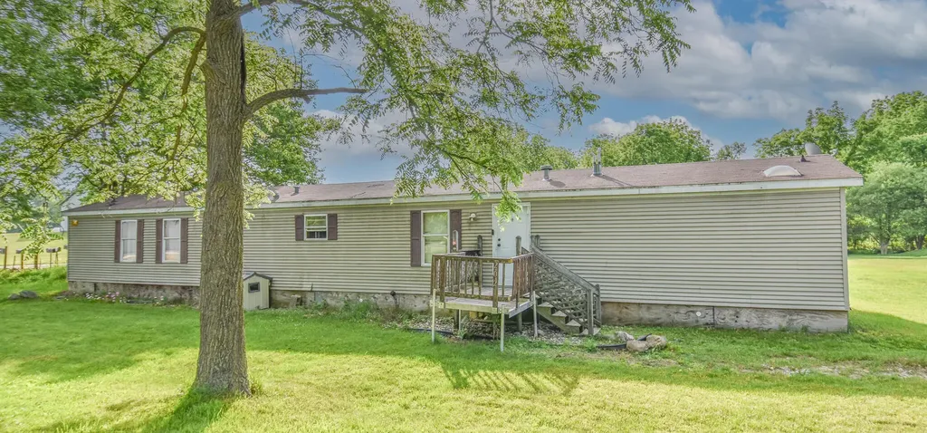 202 Northwood Beach Ovid Township MI 49036