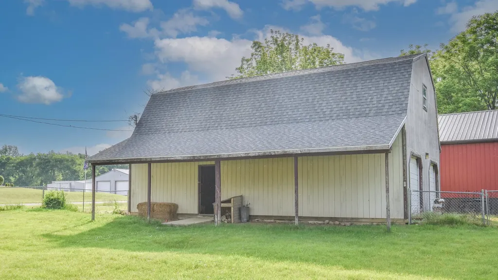 202 Northwood Beach Ovid Township MI 49036
