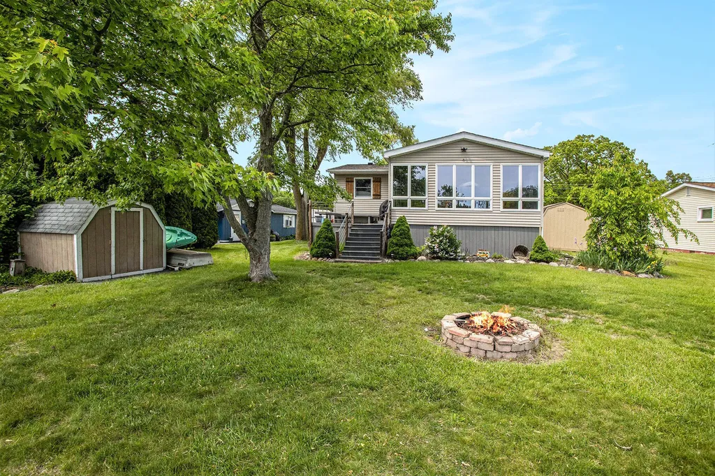 787 Doves Landing Girard Township MI 49036