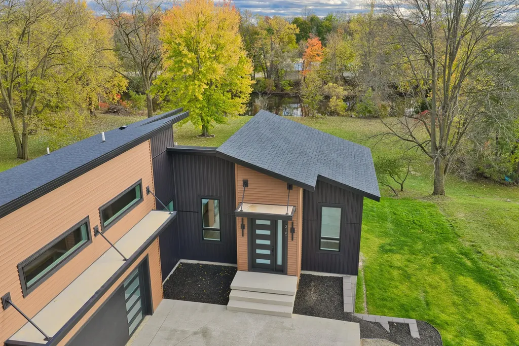 315 W High Street Union City Village MI 49094