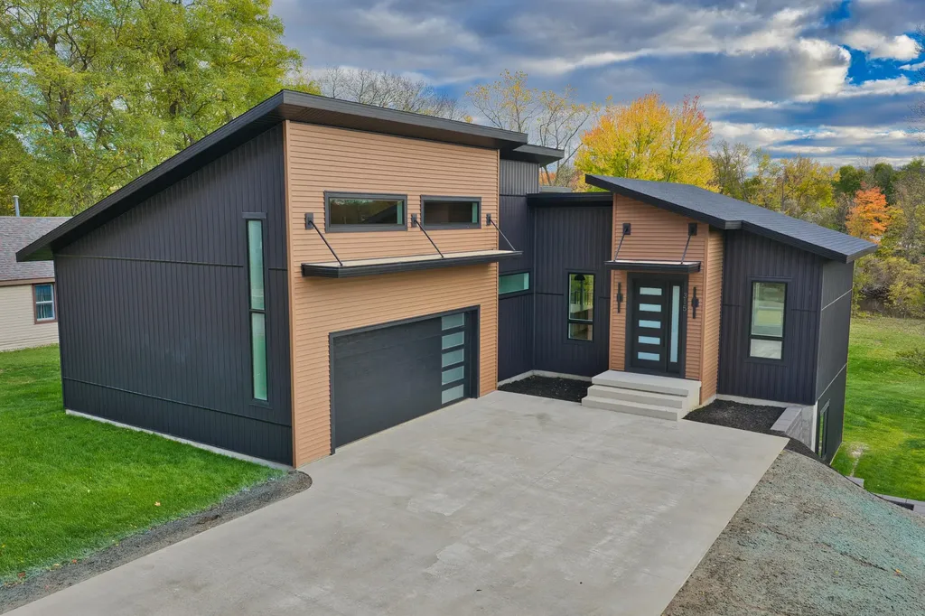 315 W High Street Union City Village MI 49094
