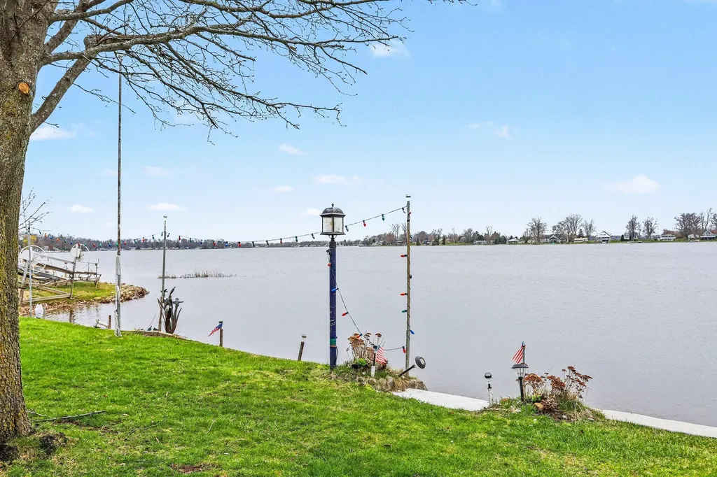 828 N Werners Landing Drive Matteson Township MI 49028