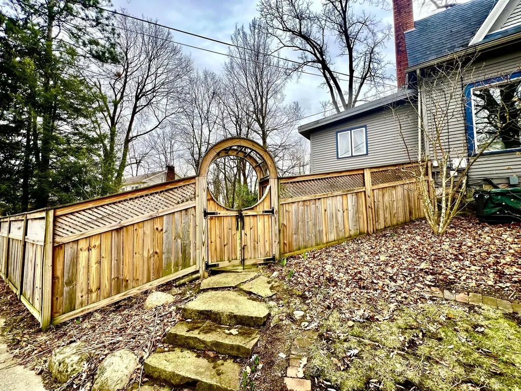 135 Budlong Street Hillsdale City MI 49242