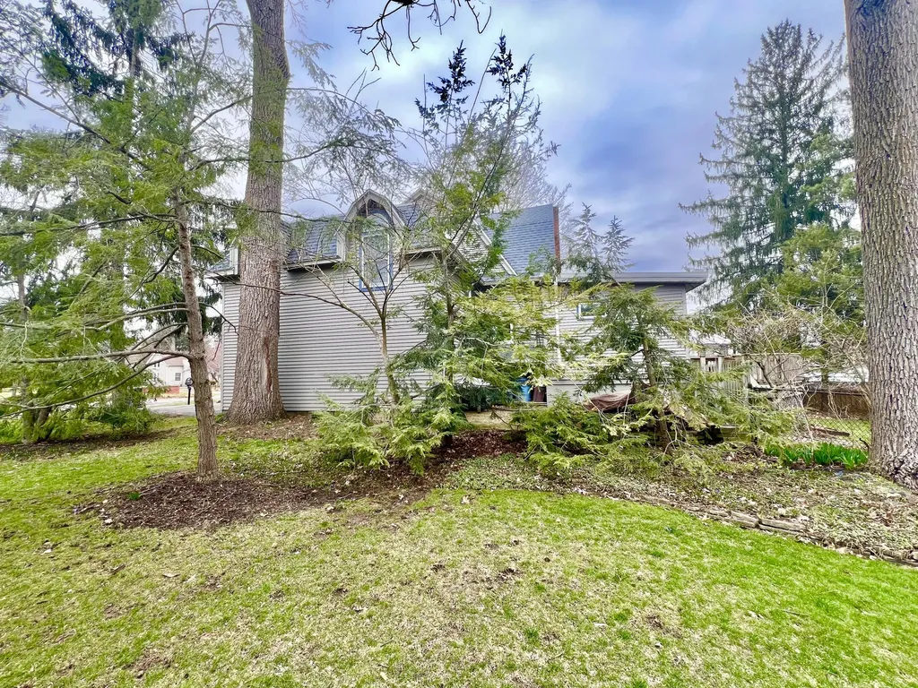 135 Budlong Street Hillsdale City MI 49242