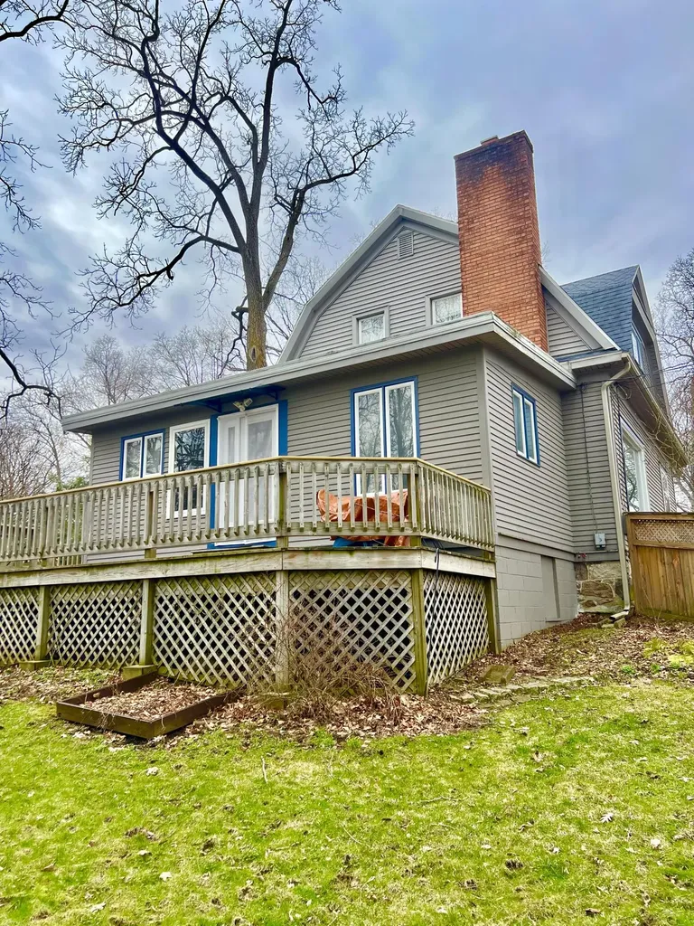 135 Budlong Street Hillsdale City MI 49242