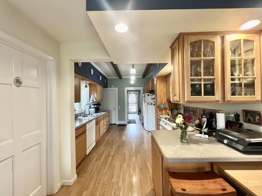 135 Budlong Street Hillsdale City MI 49242