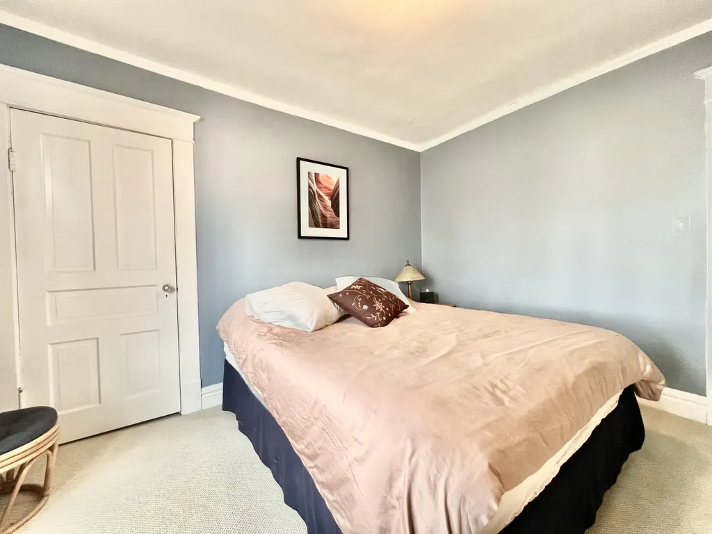 135 Budlong Street Hillsdale City MI 49242