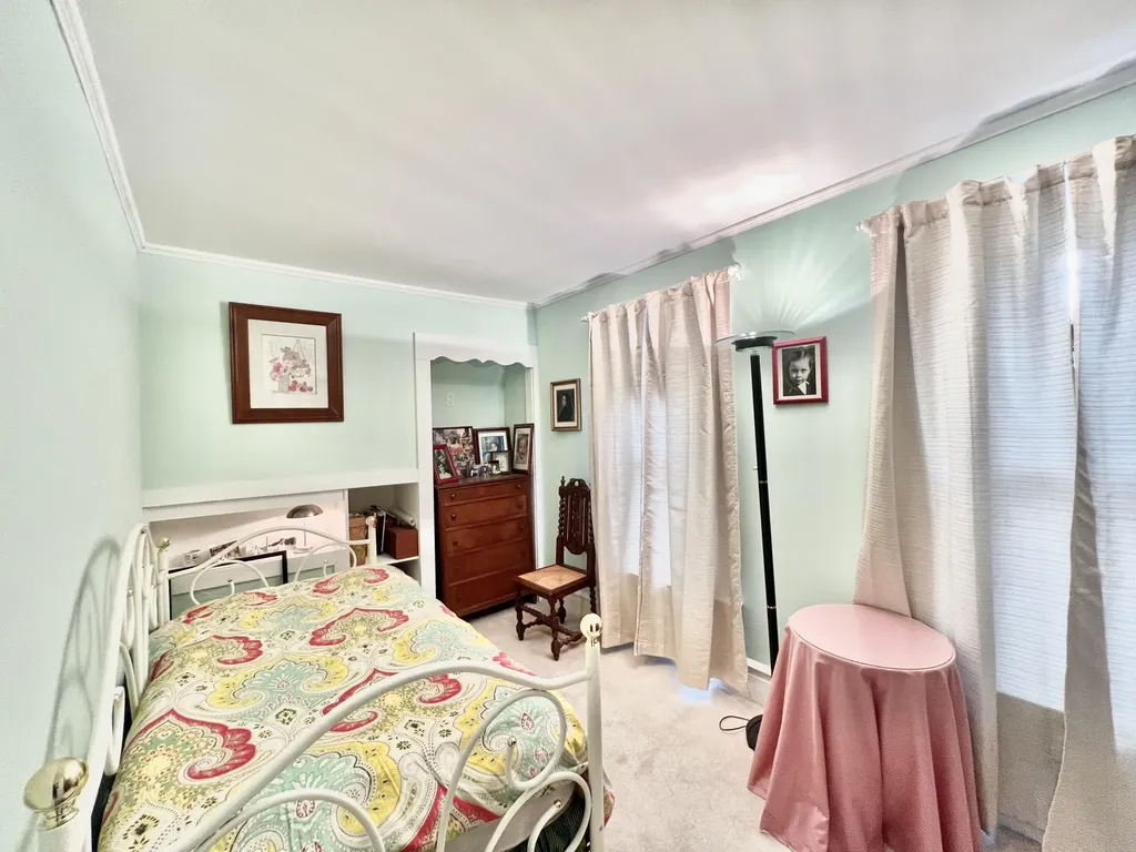 135 Budlong Street Hillsdale City MI 49242