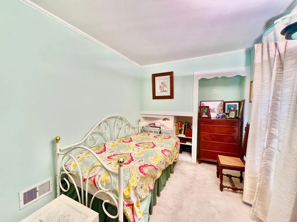 135 Budlong Street Hillsdale City MI 49242