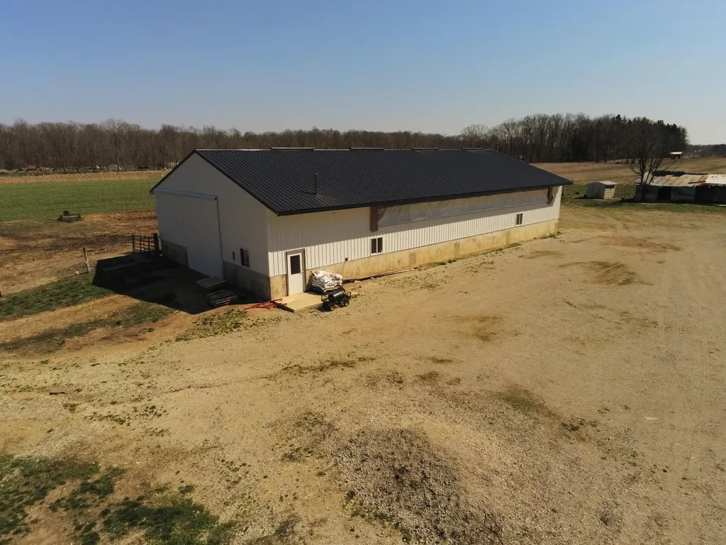 1024 23 Mile Road Clarendon Township MI 49245