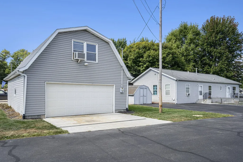 450 Sycamore Drive Ovid Township MI 49036