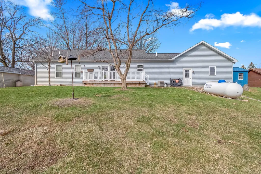 6877 Rowley Drive Jefferson Township MI 49266