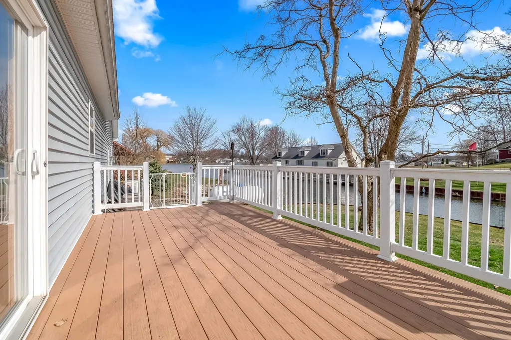 6877 Rowley Drive Jefferson Township MI 49266
