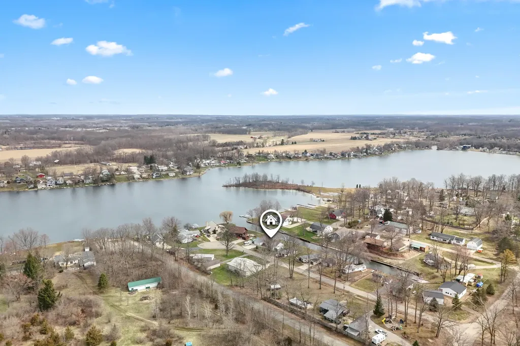 6877 Rowley Drive Jefferson Township MI 49266