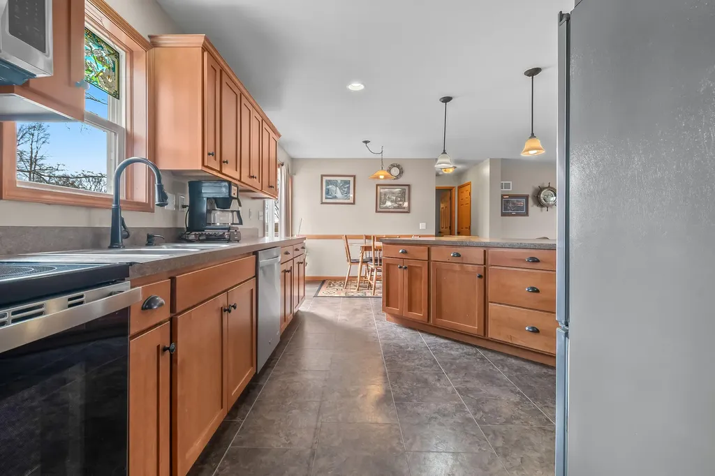 6877 Rowley Drive Jefferson Township MI 49266