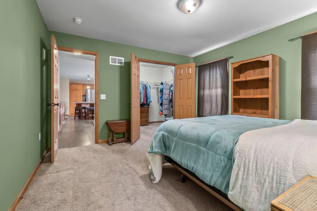 6877 Rowley Drive Jefferson Township MI 49266