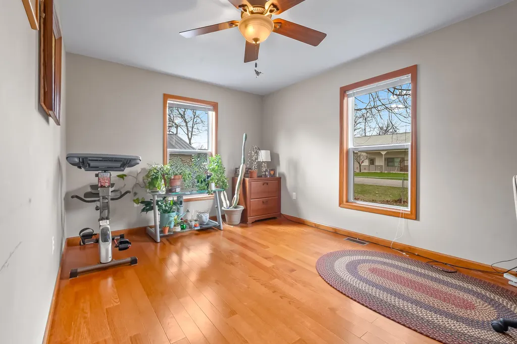 6877 Rowley Drive Jefferson Township MI 49266
