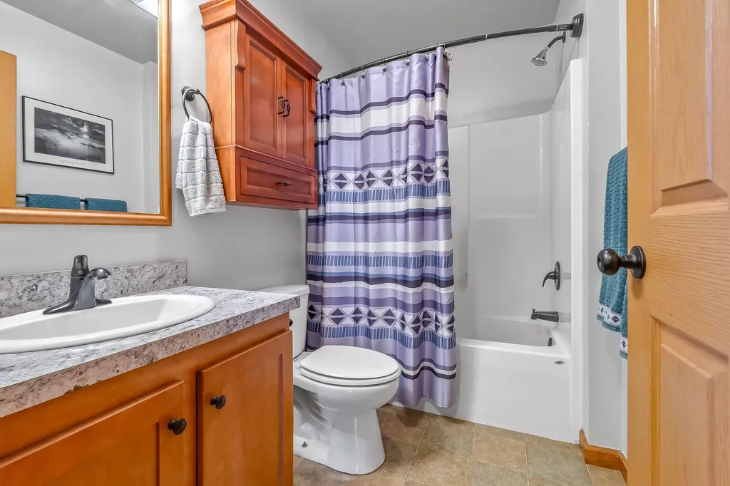 6877 Rowley Drive Jefferson Township MI 49266